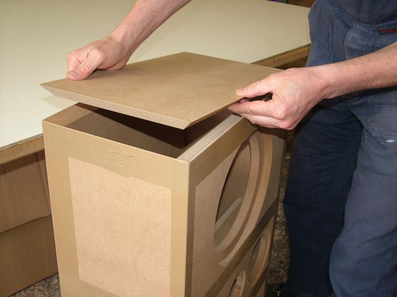 Vox 253 Center 24.jpg